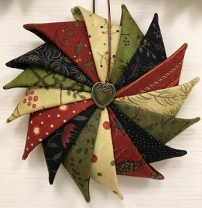 Folded Star Ornaments M by Ms P and Friends