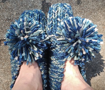 knitted-slippers-by-sharon-40-ms-p-designs-usa