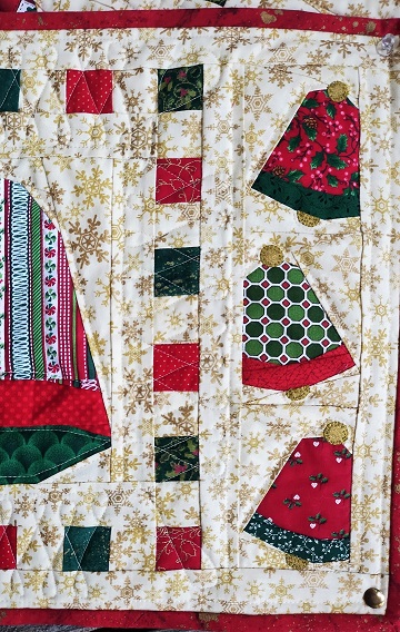 detail-christmas-bells-place-mats-by-sharon-40-ms-p-designs-usa