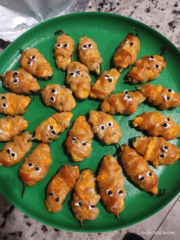 yummy-jalapeno-popper-mummies-by-sharon-40-ms-p-designs-usa